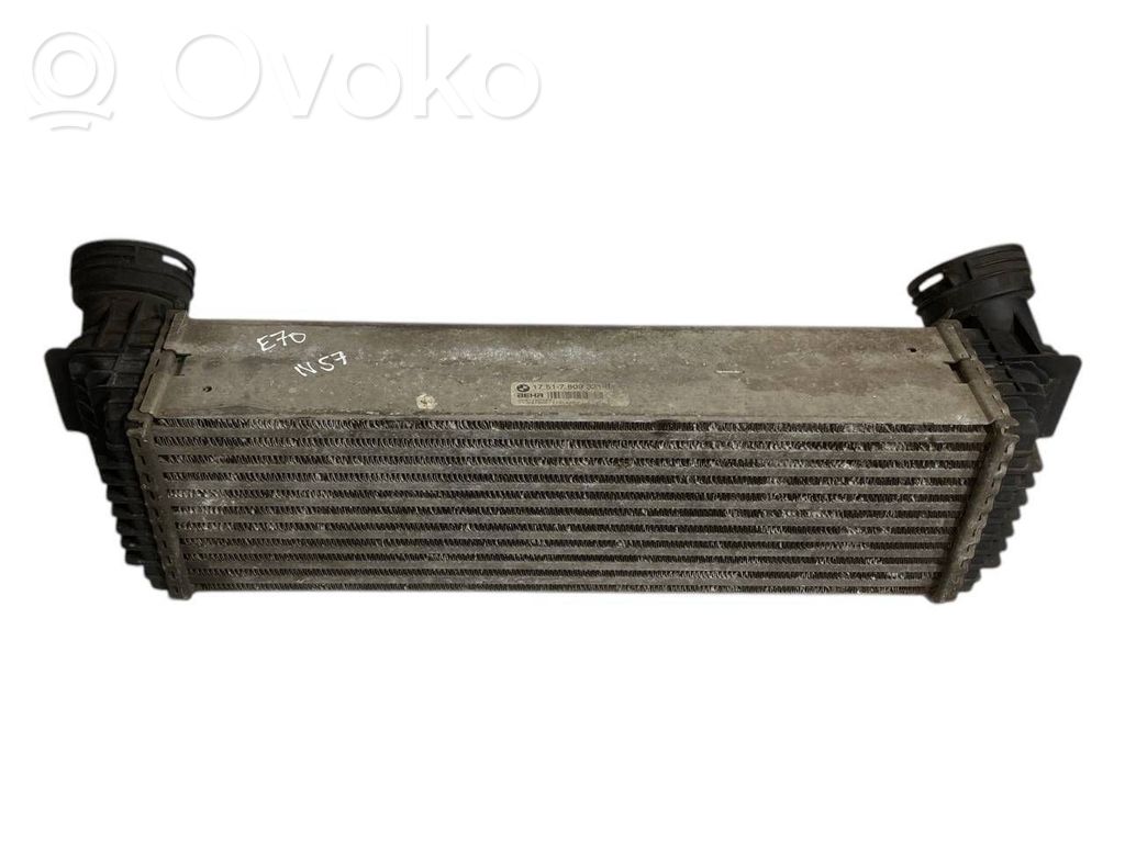 Starpdzesētāja radiators