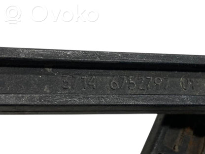 Augstuma sensors (priekšējo lukturu)