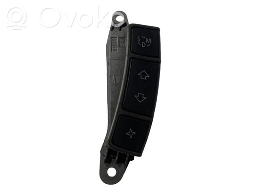 Steering wheel buttons/switches