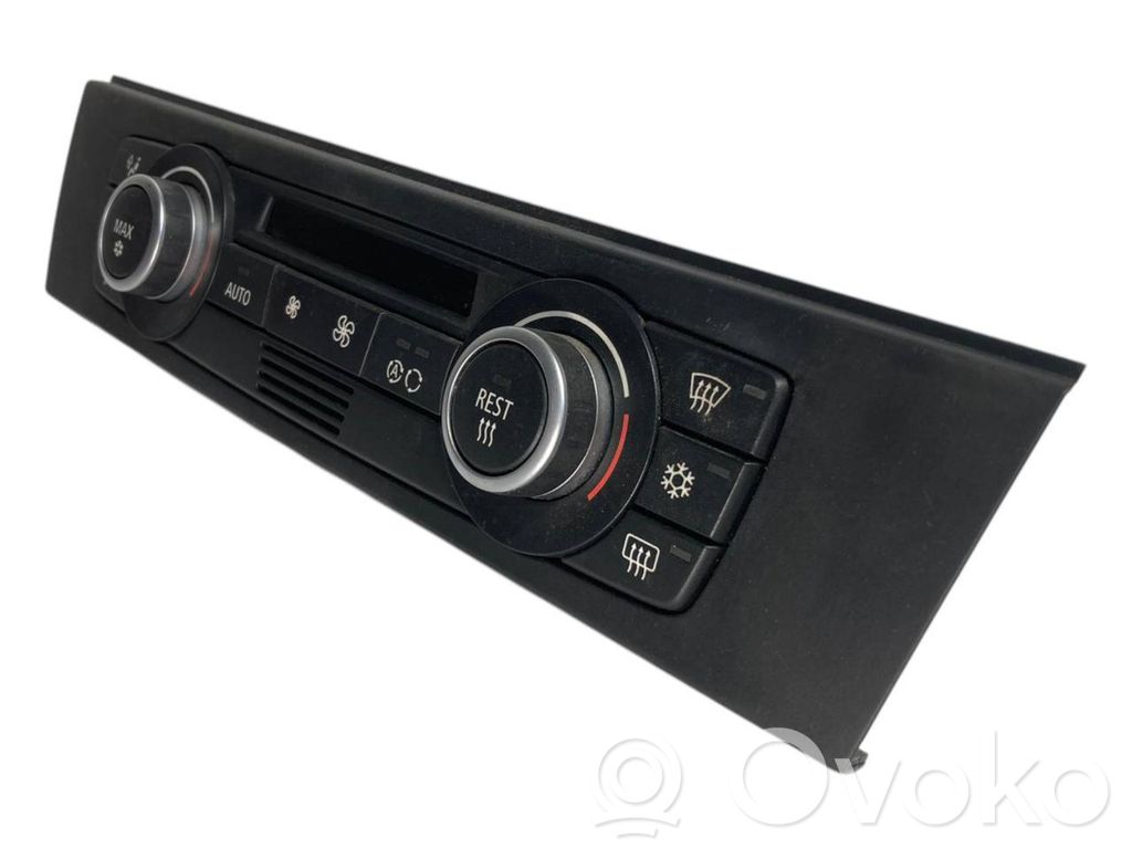 Air conditioning / climate control / interior heating control unit (in the passenger compartment)