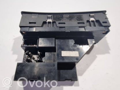 Elektrisko logu slēdzis