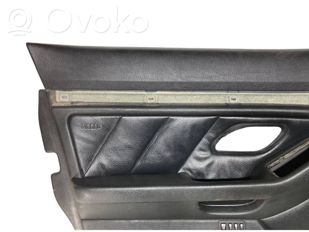 Priekšējo durvju apdare