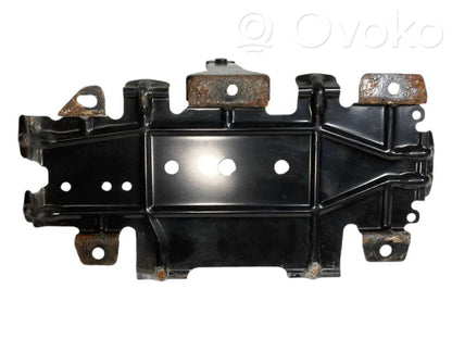 Akumulatora nostiprināšanas pamatne