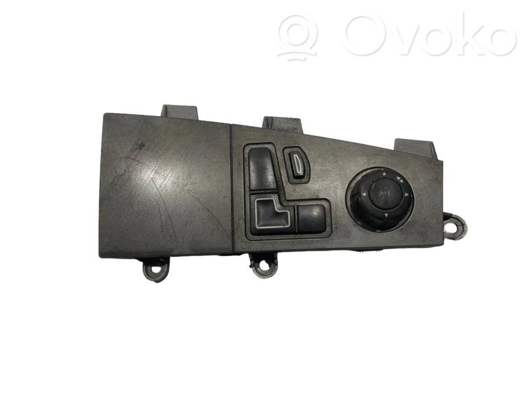 Sēdekļu regulēšanas slēdzis (-i)