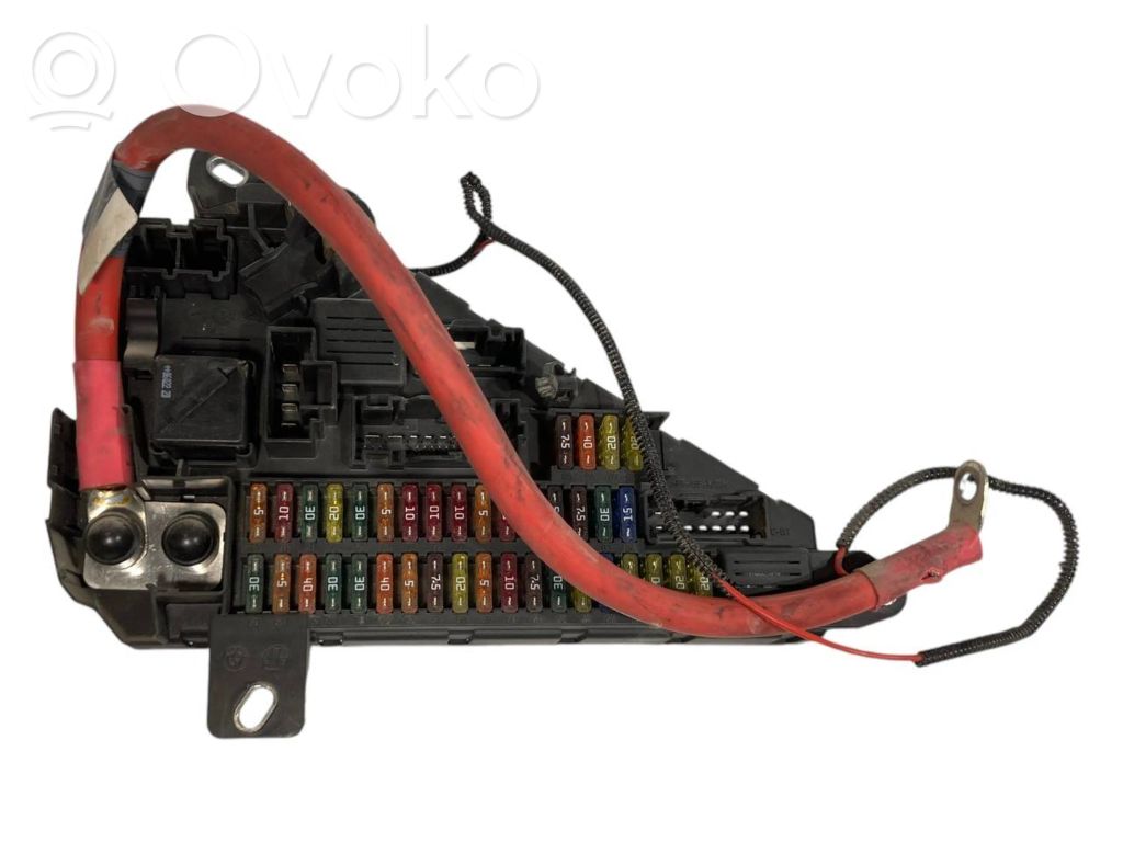 Блок предохранителей