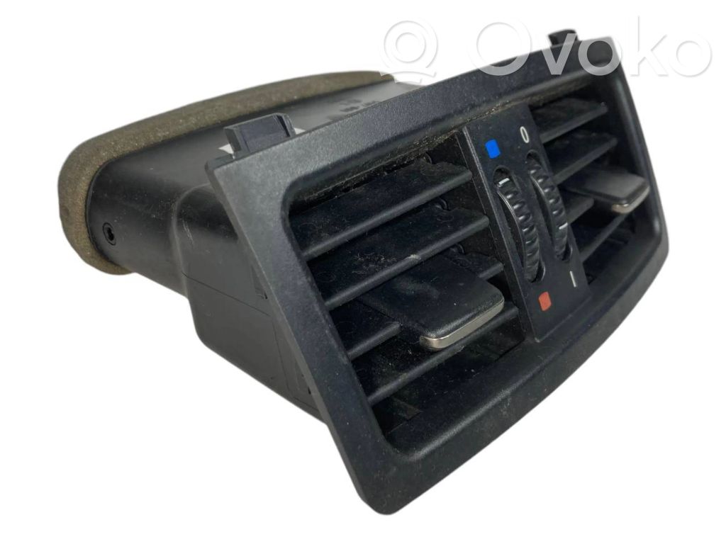 Aizmugurējā gaisa - ventilācijas reste