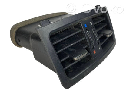 Aizmugurējā gaisa - ventilācijas reste