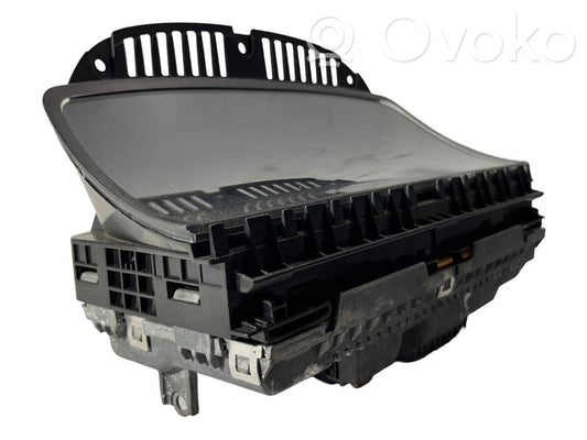 Ekrāns / displejs / mazais ekrāns