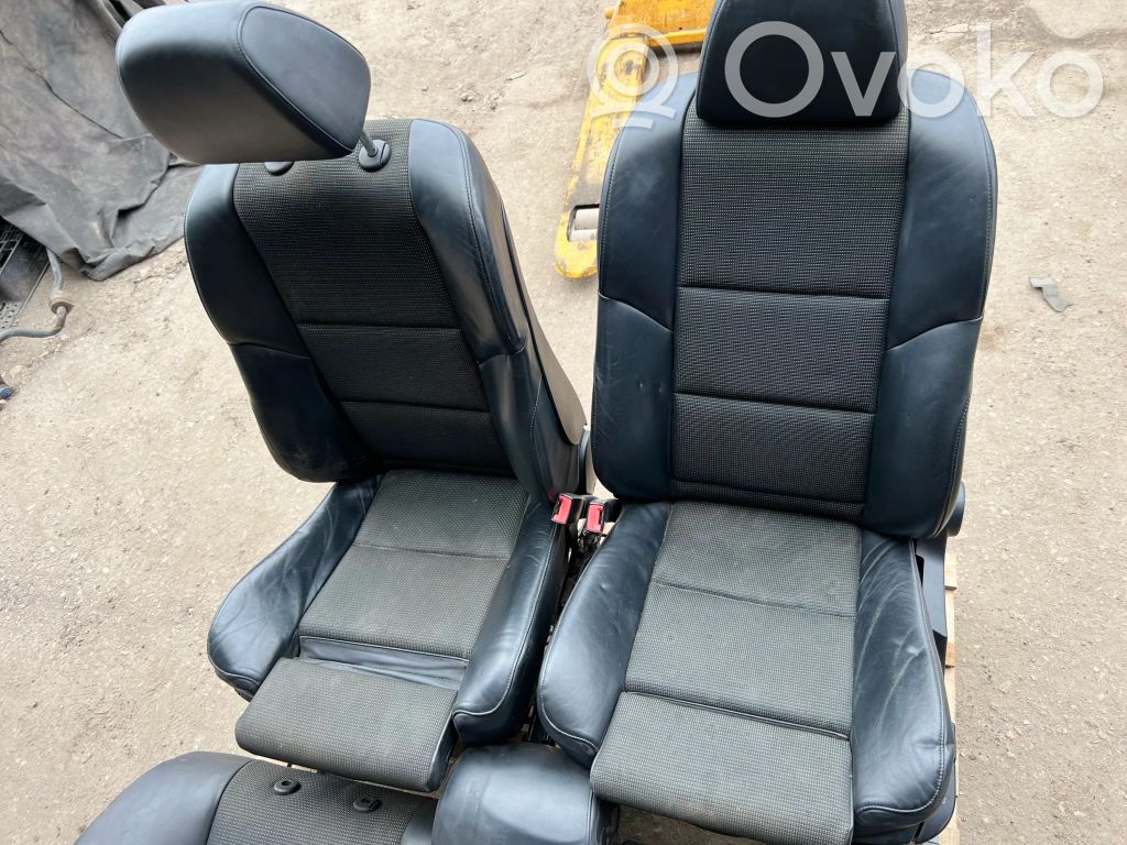 Комплект сидений