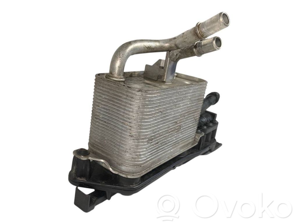 Transmisijas eļļas radiators