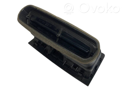 Aizmugurējā gaisa - ventilācijas reste