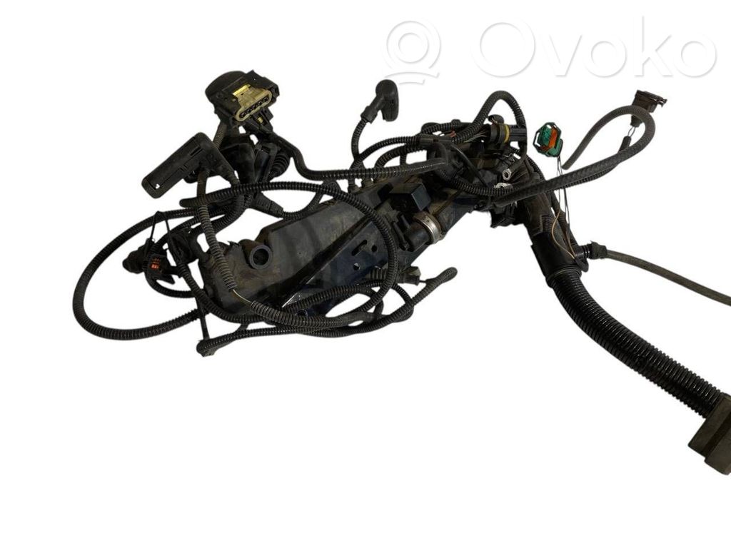 Dzinēja vadu instalācija