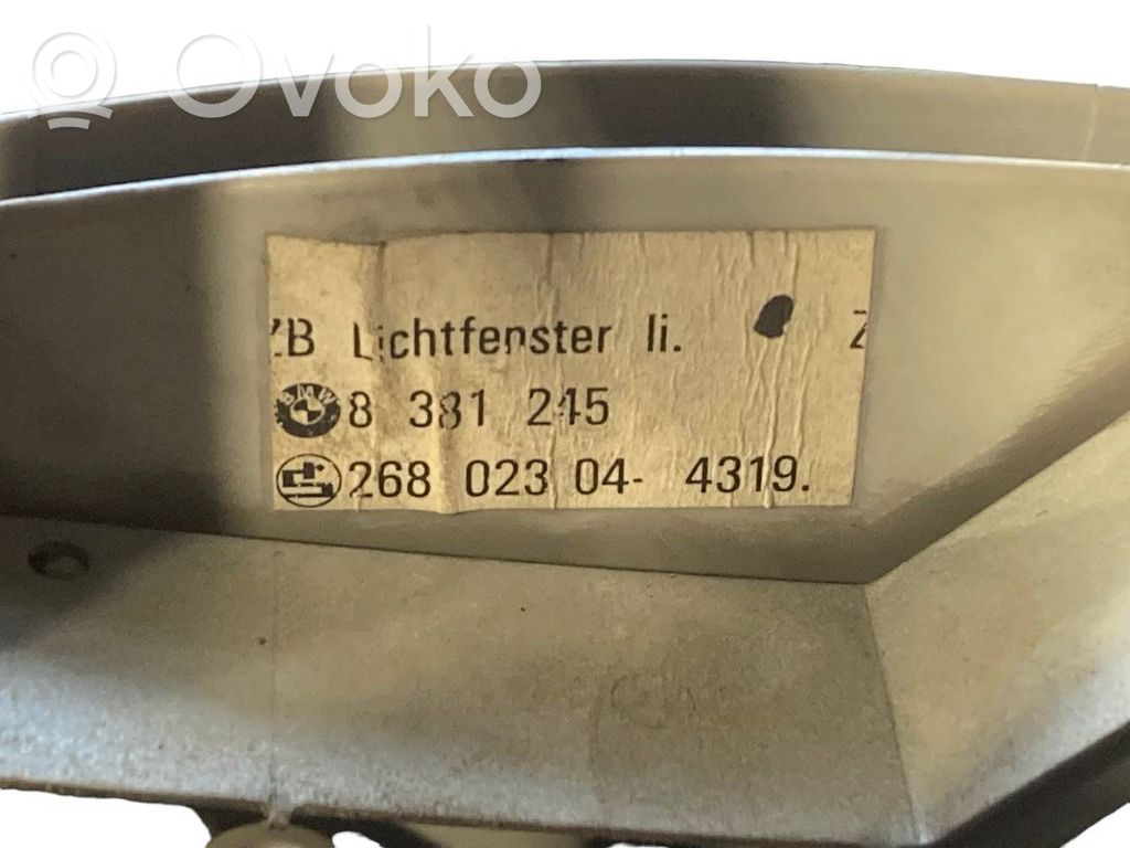 Aizmugurējais lukturis virsbūvē