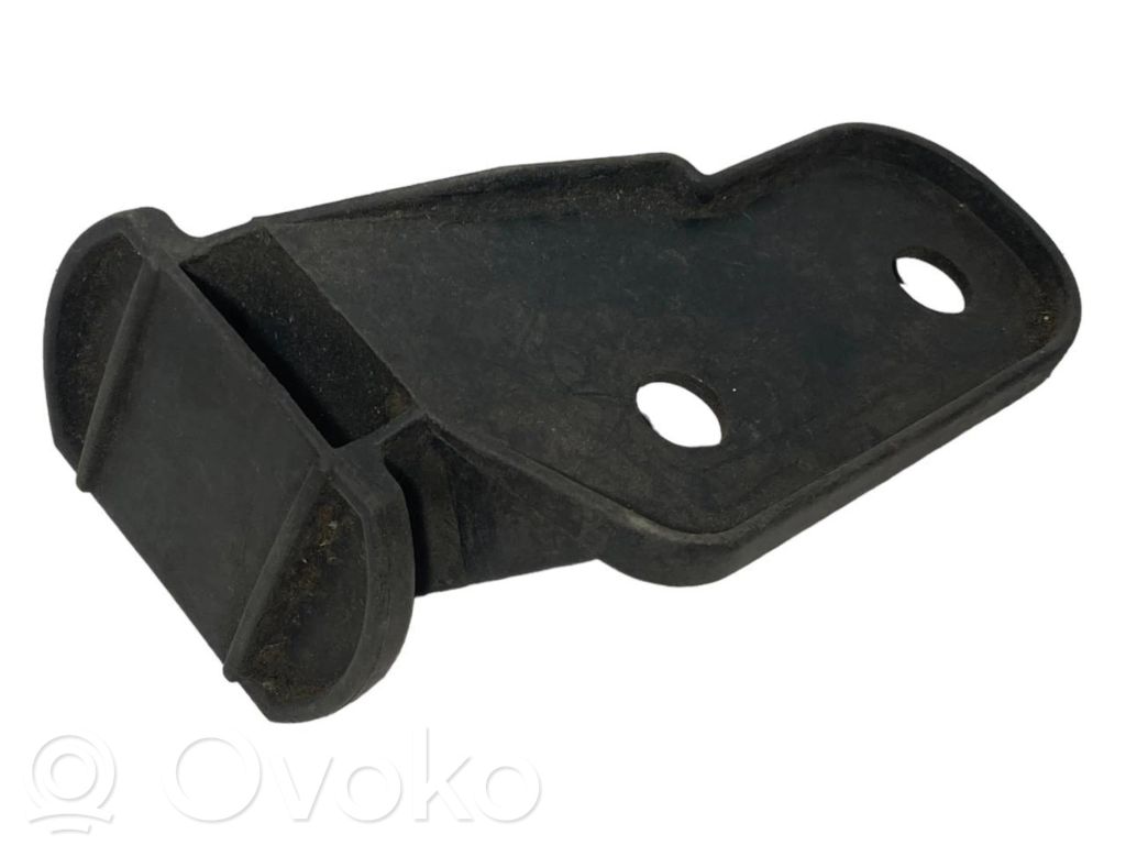 Front bumper holder