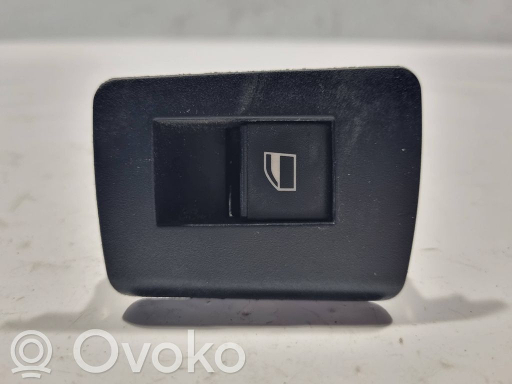 Elektrisko logu slēdzis