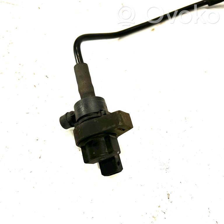 Клапан топливного бака