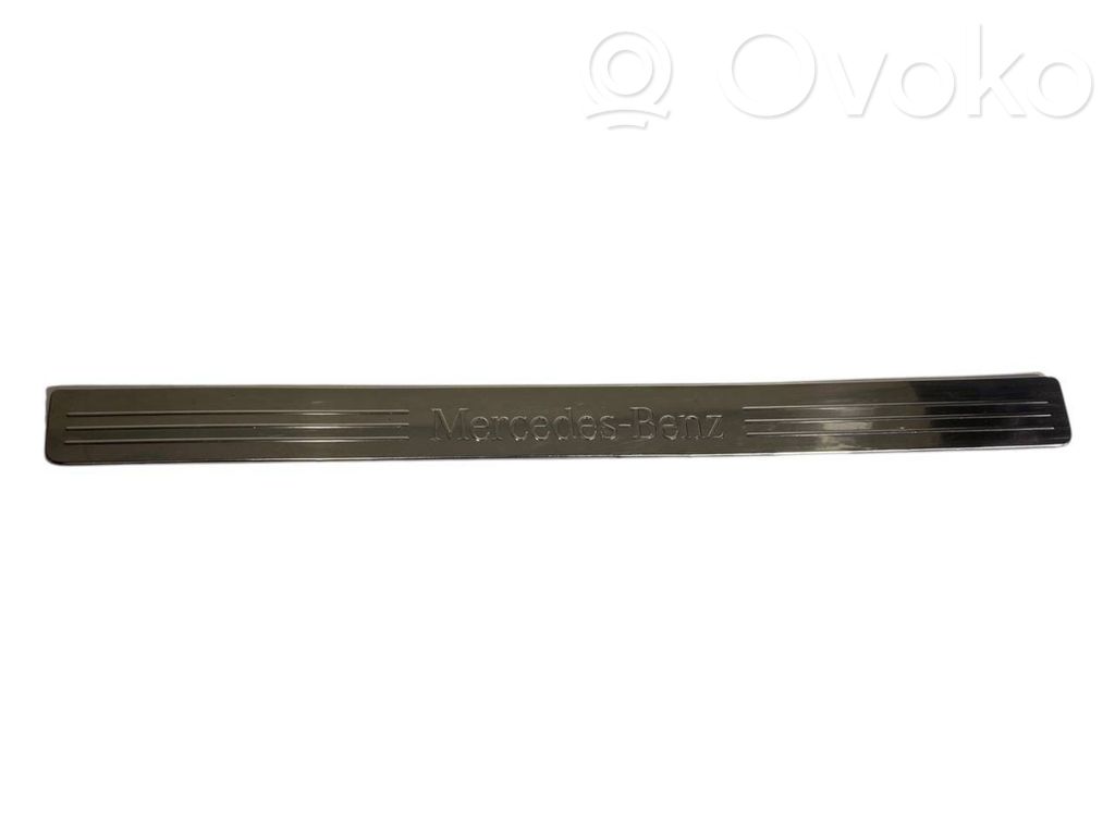 Front sill trim (inner)