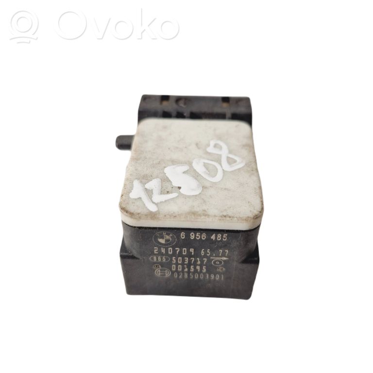 Airbag impact sensor