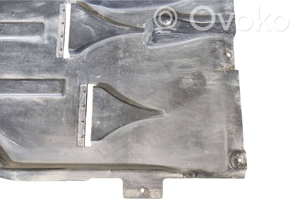 Degvielas tvertnes apakšas aizsargs