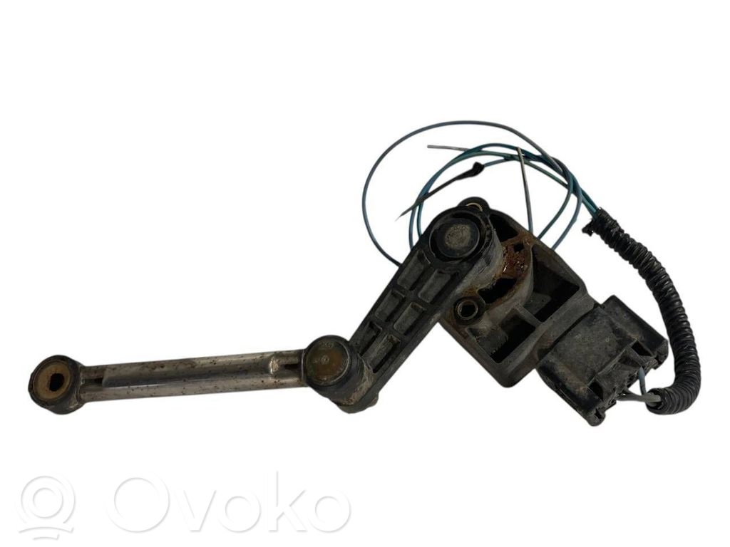 Aizmugurē balstiekārtas augstuma sensors