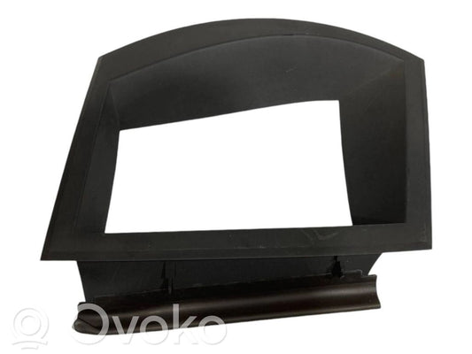 Head-up dekoratīvā apdare