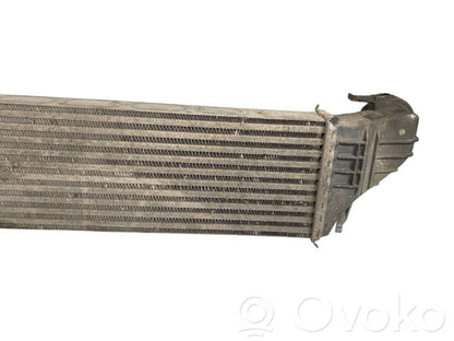 Starpdzesētāja radiators