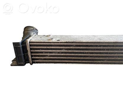 Starpdzesētāja radiators