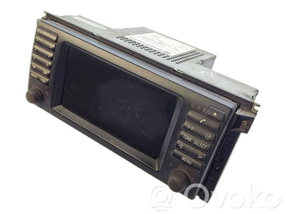 Radio / CD/DVD atskaņotājs / navigācija