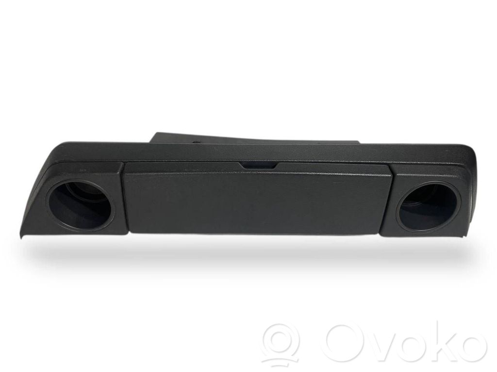 Mantu nodalījums stumbrs