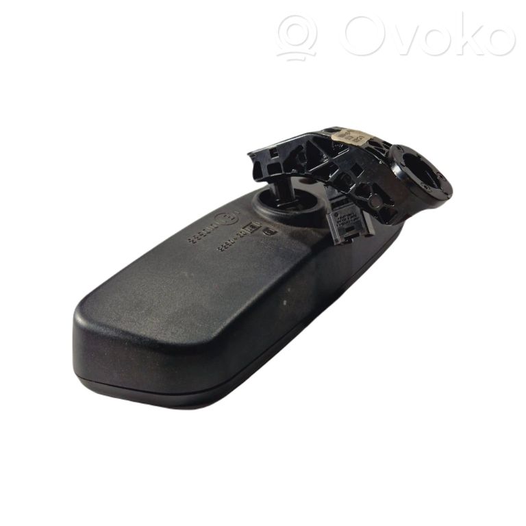 Atpakaļskata spogulis (salonā)