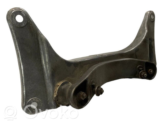 Pārnesumkārbas stiprinājuma kronšteins