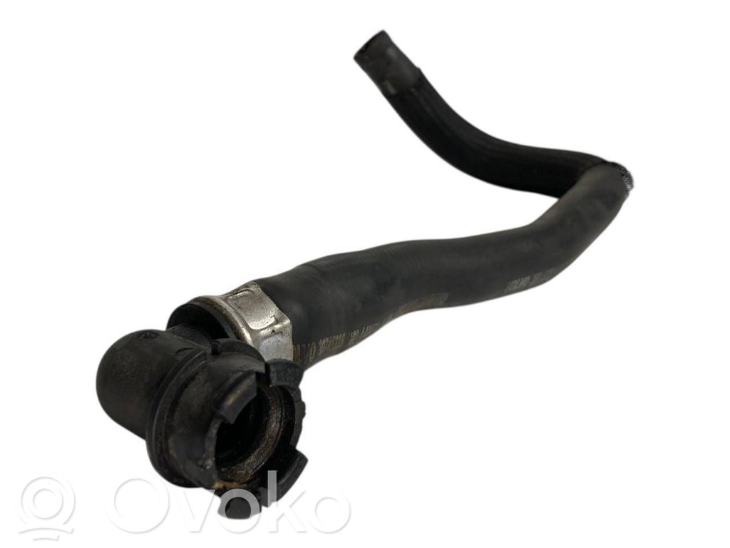 Caurulīte (-es) / šļūtene (-es)