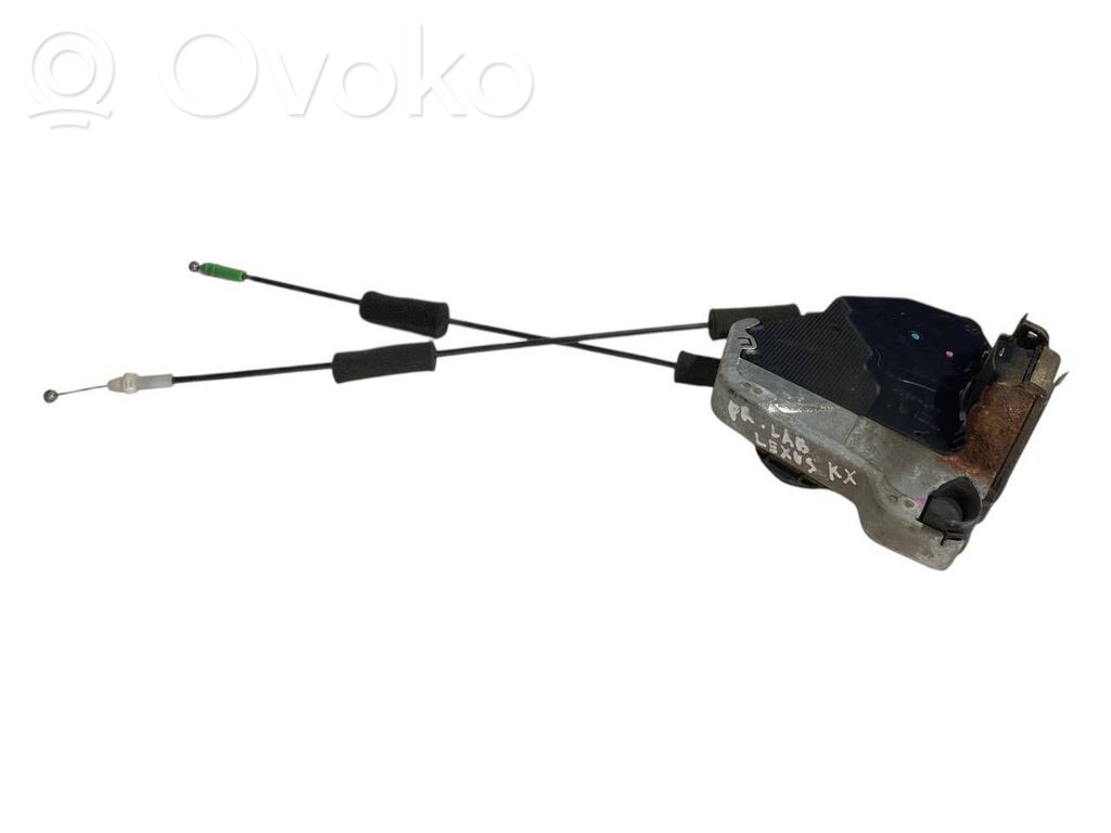 Priekšpusē slēdzene