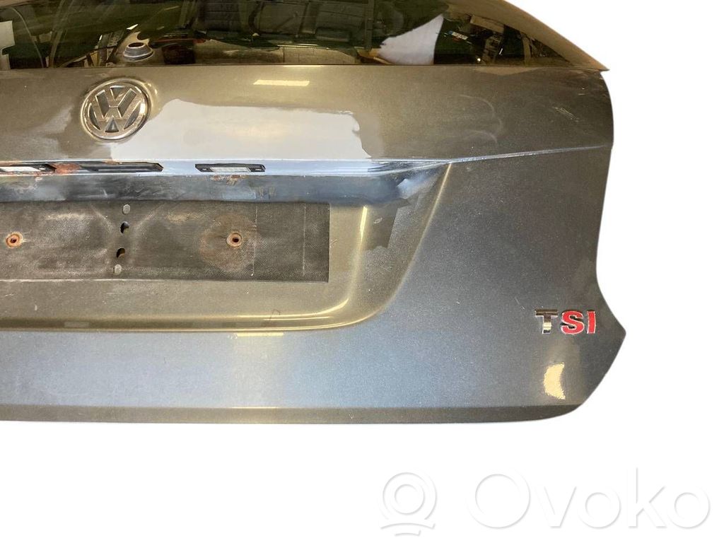 Aizmugurējais pārsegs (bagāžnieks)