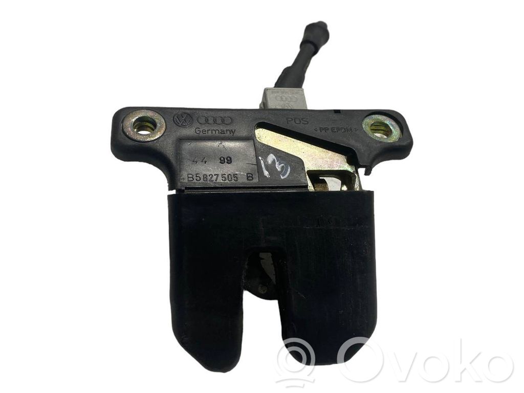 Aizmugurējā pārsega slēdzene