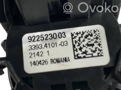 Automašīnas aizdedzes un startera slēdzis