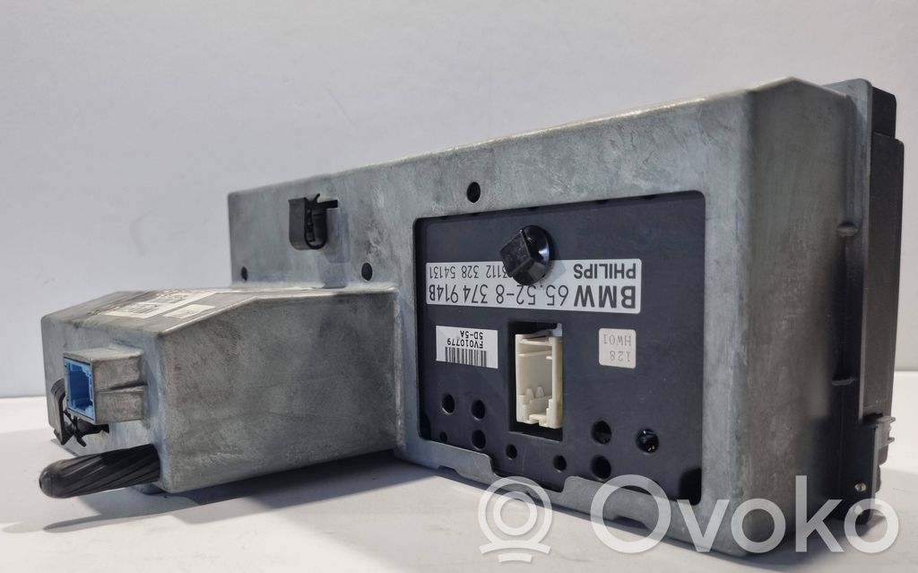 Radio / CD/DVD atskaņotājs / navigācija