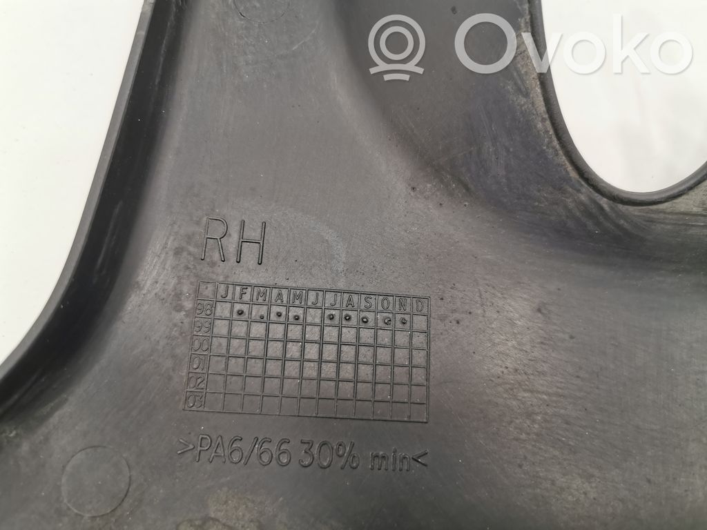 Engine cover (decorative trim)