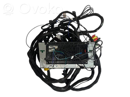 Radio / CD/DVD atskaņotājs / navigācija