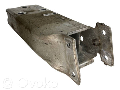 Priekšpusē bampera amortizators