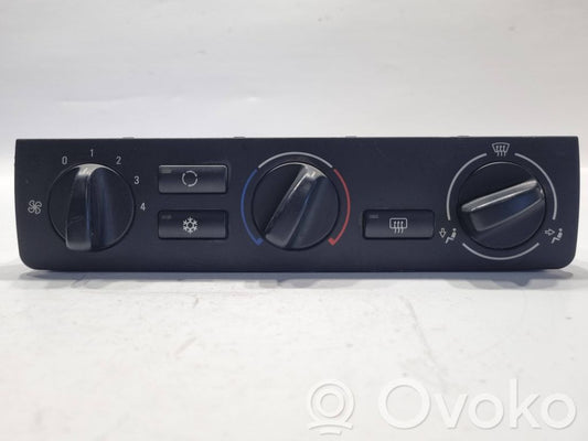 Gaisa kondicioniera / klimata kontroles / salona apsildes vadības bloks (salonā)