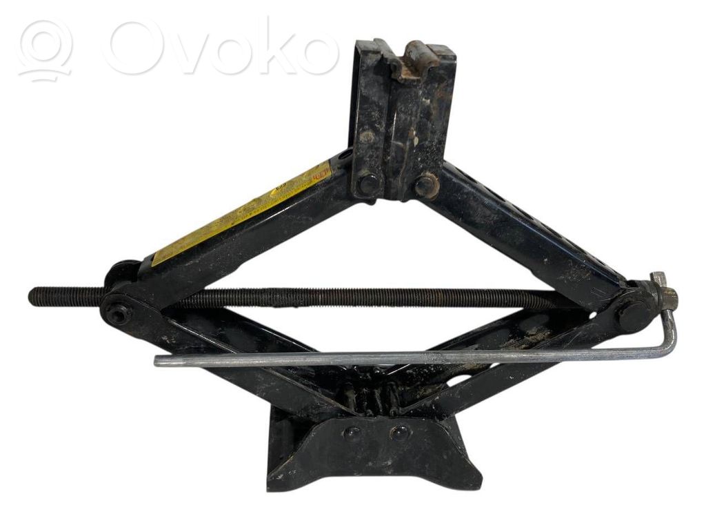 R 17 rezerves ritenis