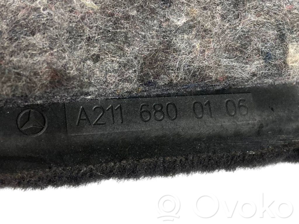 Side decorative trim for the footwell