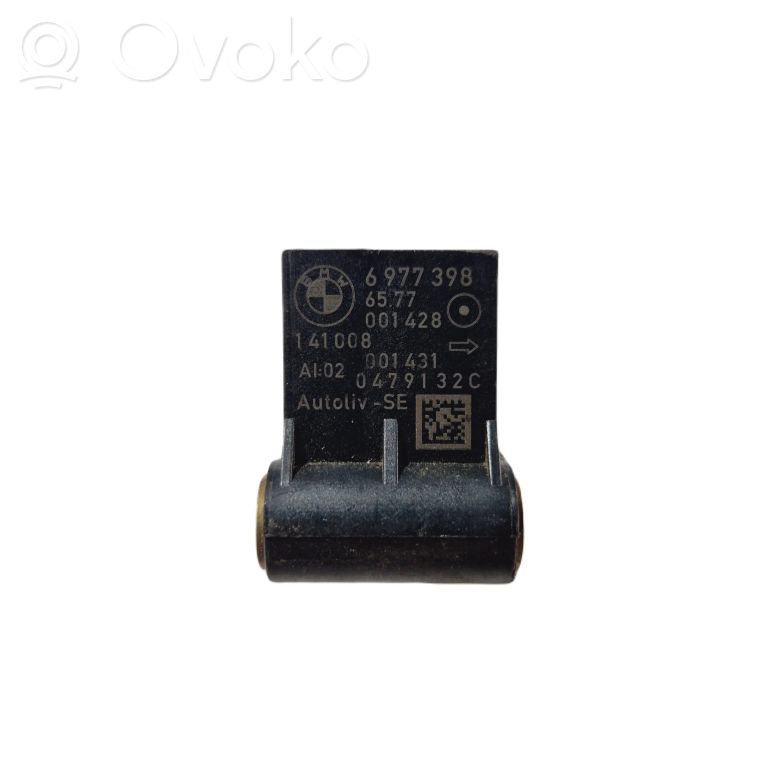 Airbag impact sensor