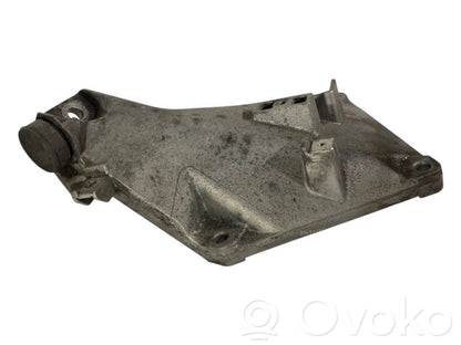 Dzinēja nostiprināšanas stiprinājums-kronšteins