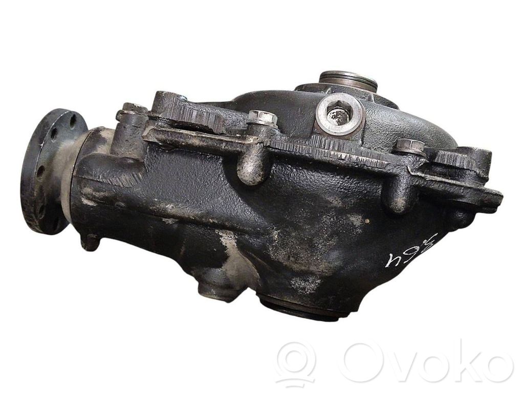 Priekšējais reduktors