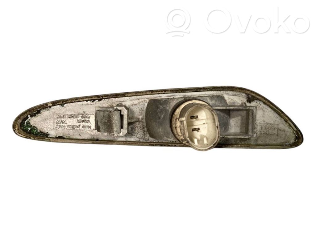 Spārna pagrieziena lukturis