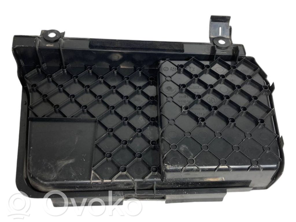 Akumulatora kastes vāks