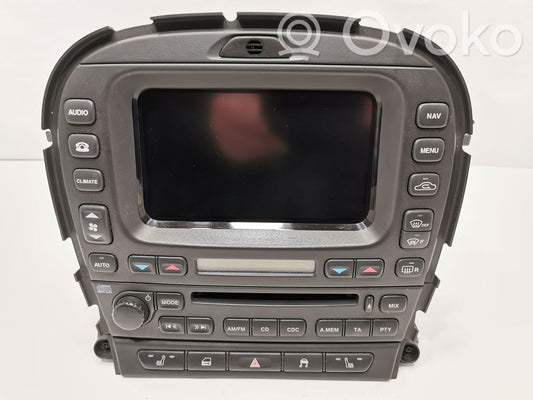 Radio / CD/DVD atskaņotājs / navigācija