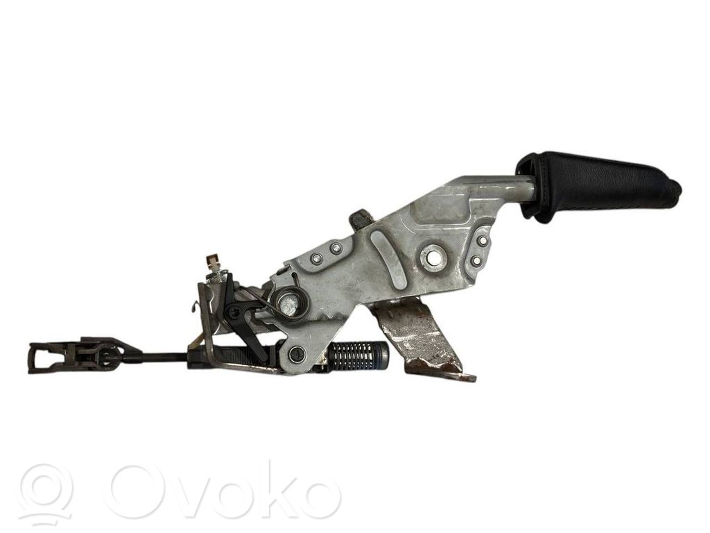 Rokas bremzes mehānisms (salonā)